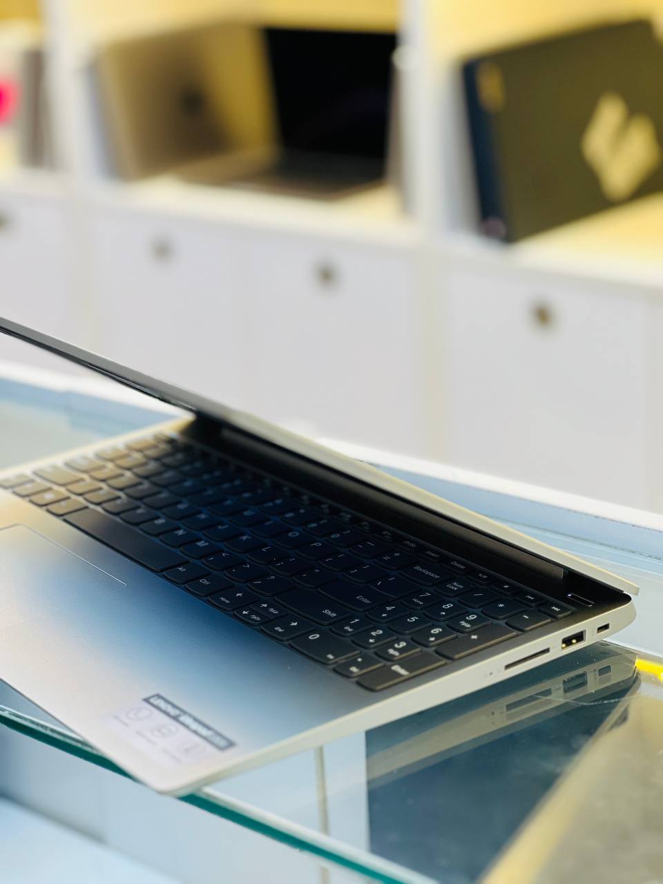 لپ تاپ Lenovo Ideapad 330S Ryzen 5 2500U | 8GB | SSD 256GB | 1GB AMD | 15.6 inch FHD — تصویر ۳