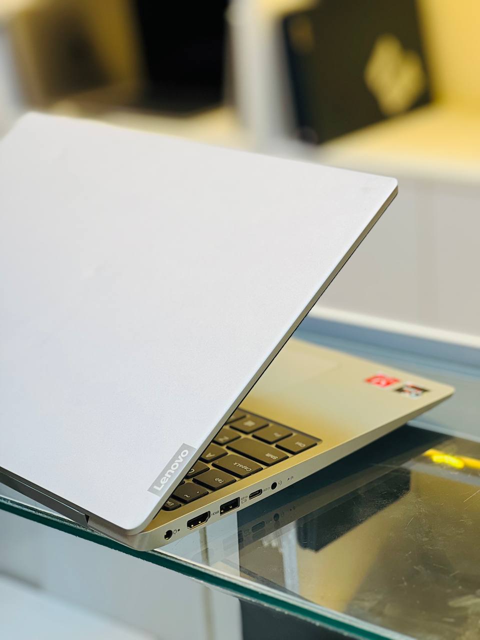 لپ تاپ Lenovo Ideapad 330S Ryzen 5 2500U | 8GB | SSD 256GB | 1GB AMD | 15.6 inch FHD — تصویر ۴