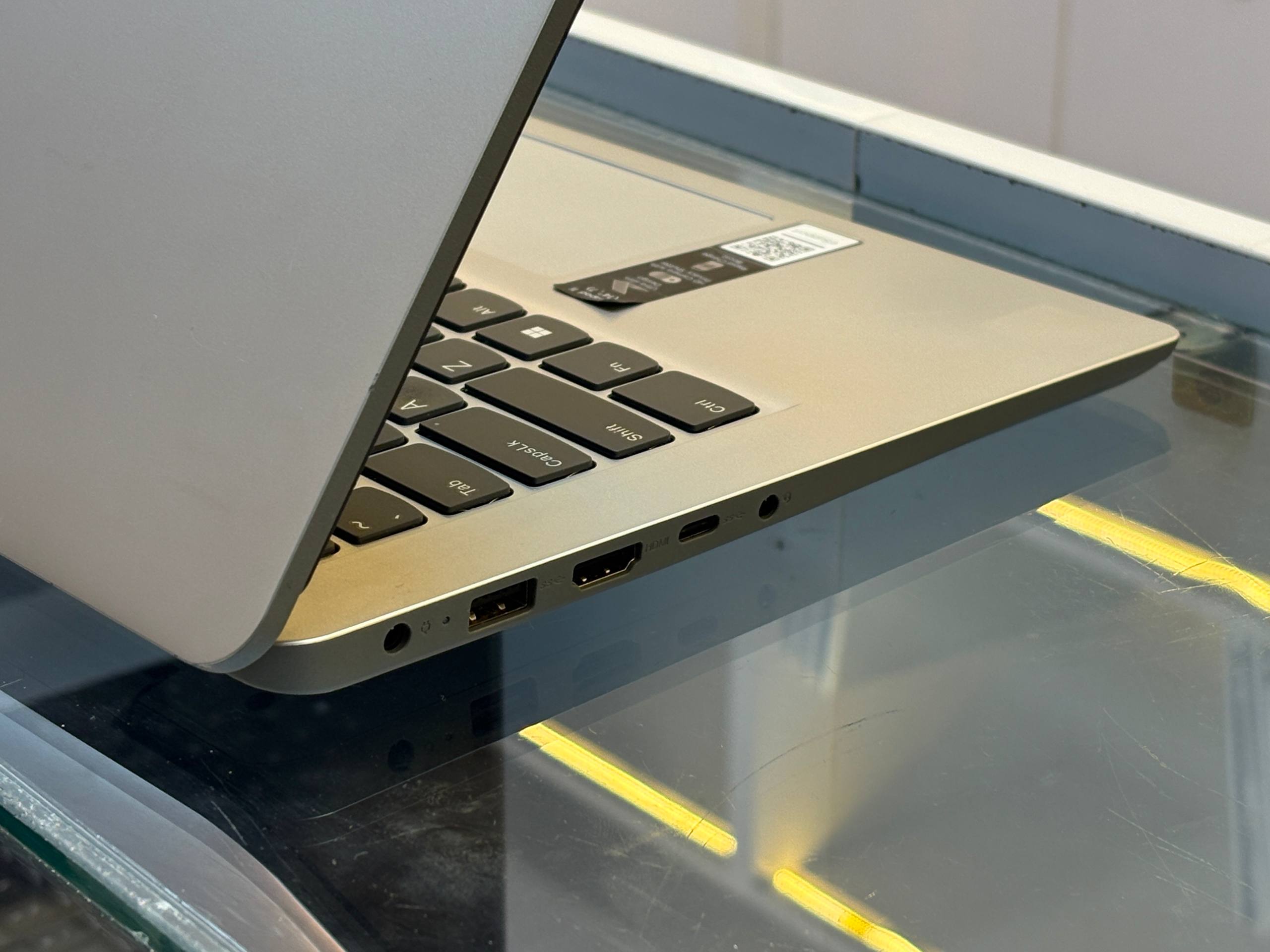 لپ تاپ Lenovo Ideapad 1 Celeron N4020 | 4GB | 512GB HDD + 64GB SSD | Intel UHD | 14 inch HD — تصویر ۳