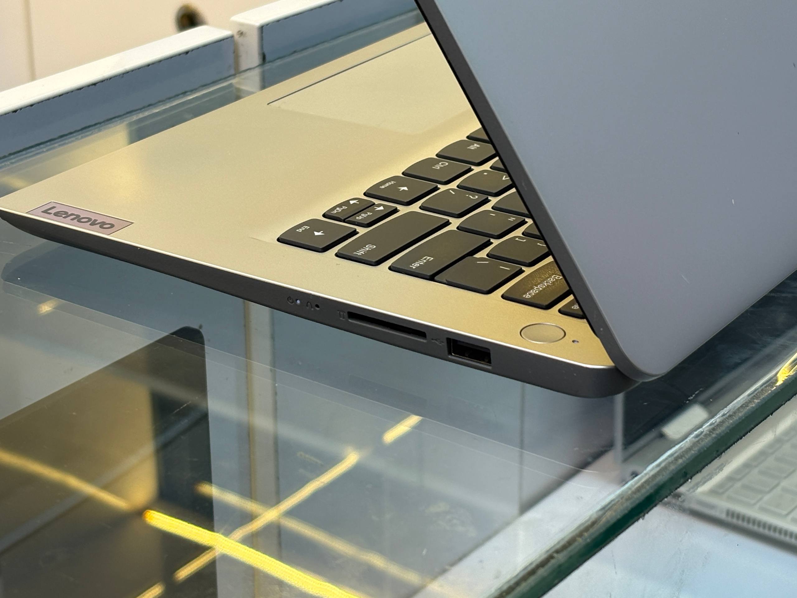 لپ تاپ Lenovo Ideapad 1 Celeron N4020 | 4GB | 512GB HDD + 64GB SSD | Intel UHD | 14 inch HD — تصویر ۶