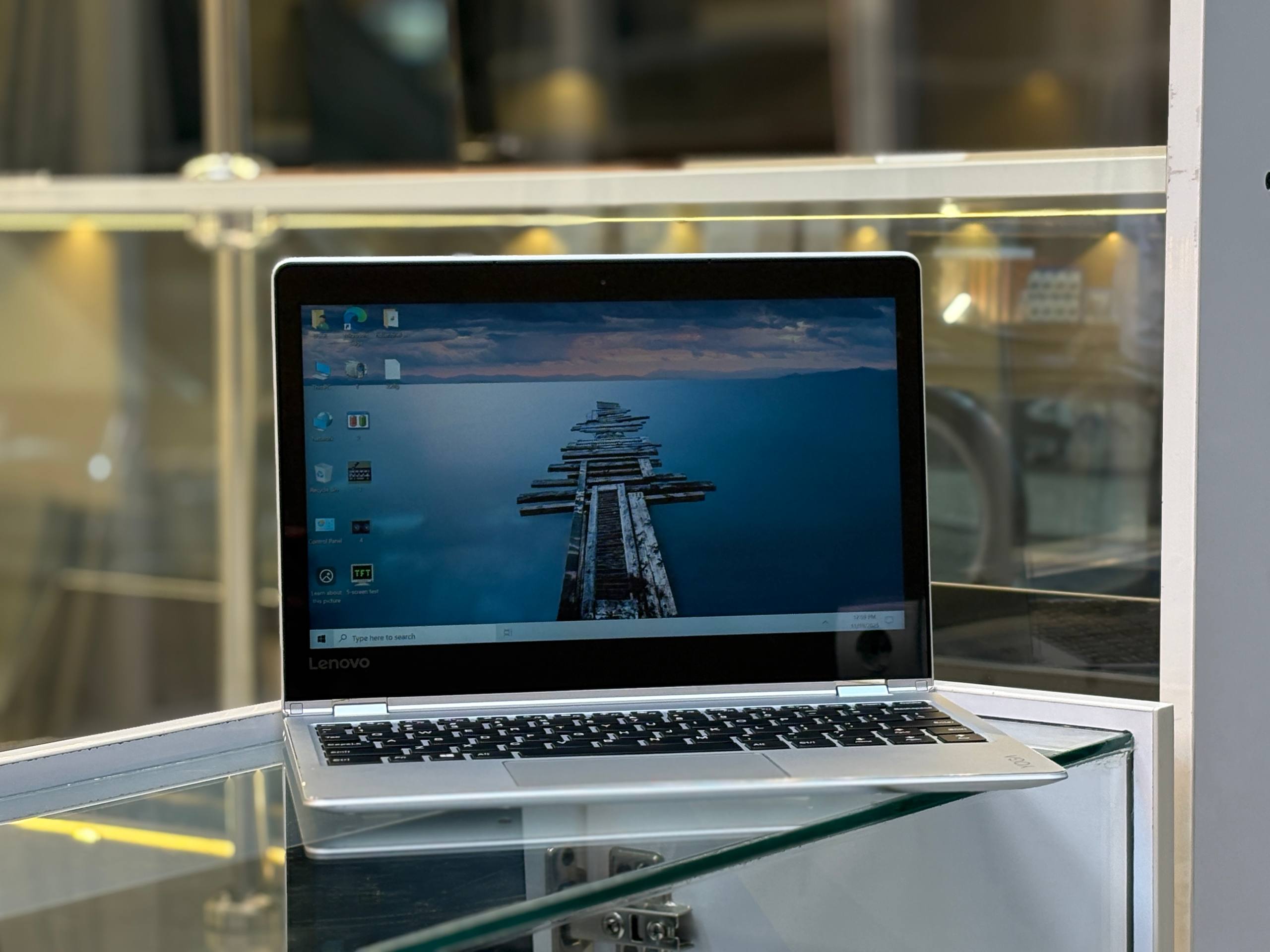 لپ تاپ Lenovo Yoga 710 i5 7Y54 | 8GB | 128GB SSD | Intel HD | 10 inch FHD X360 Touch