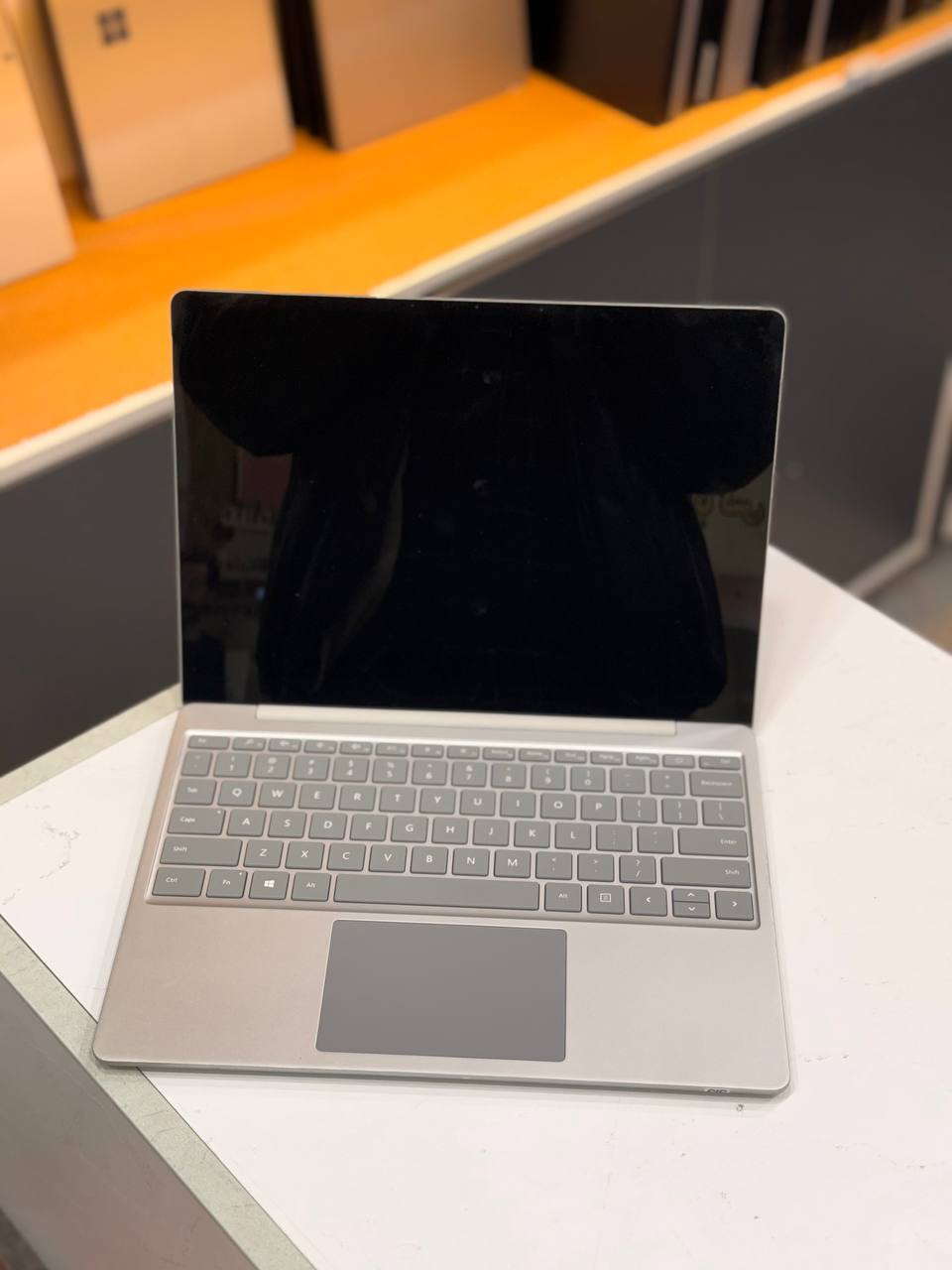 لپ تاپ Surface Laptop Go1 i5 1035G1 | 4GB | SSD 64GB | Intel UHD | 10 inch FHD+ Touch