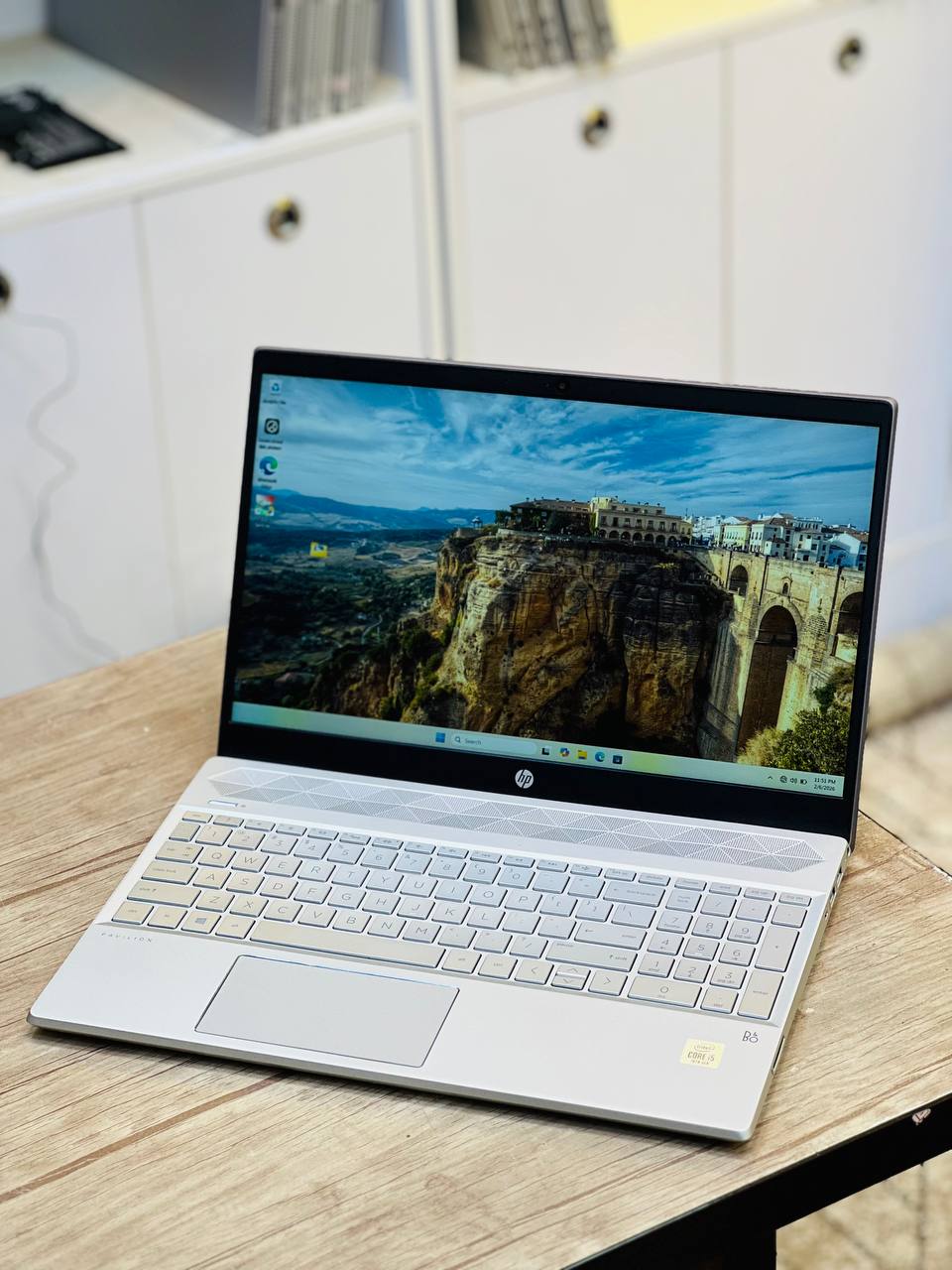 لپ تاپ HP Pavilion 15 i7 8550U | 8GB | SSD 256GB | Intel UHD | 15.6 inch FHD