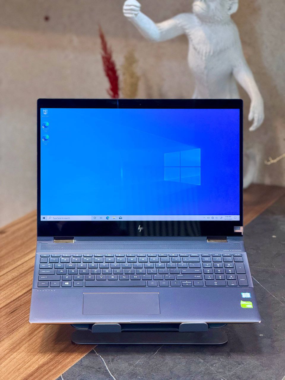 لپ تاپ HP Spectre 15 i7 8550U | 16GB | SSD 512GB | 2GB MX 150 | 15.6 inch 4K X360 Touch