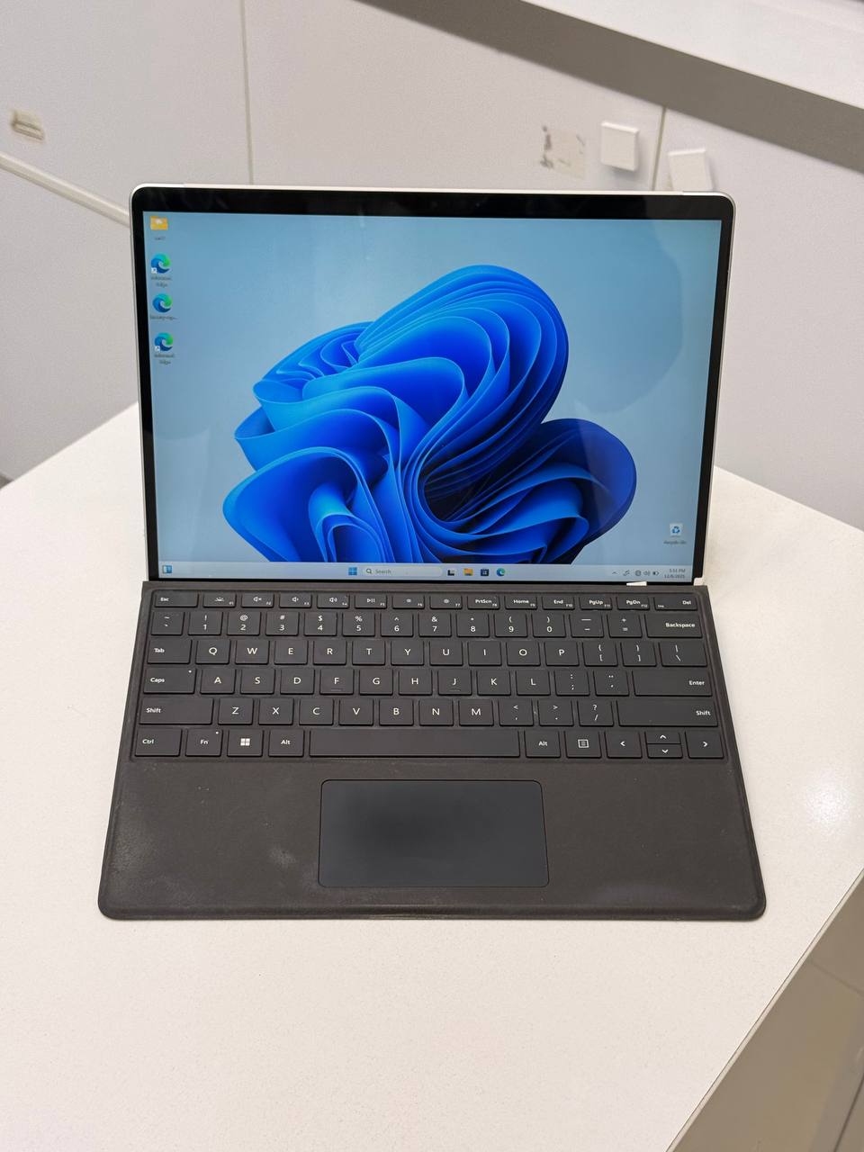 لپ تاپ Surface Pro 8 i5 1185G7 | 16GB | SSD 256GB | Intel UHD | 13 inch Touch