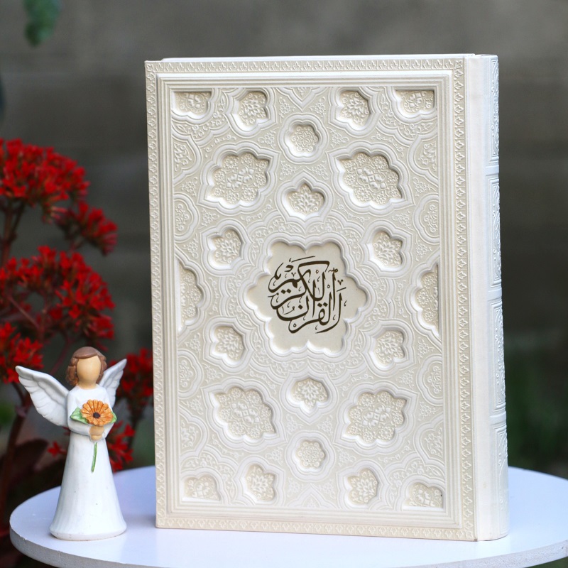 قرآن لیزری نفیس با جلد چرم ترمو (قطع وزیری – خط عثمان طه) — تصویر ۲
