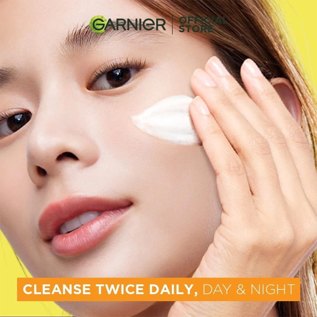 اسکراب صورت ویتامین C گارنیر مدل Bright Complete — تصویر ۴