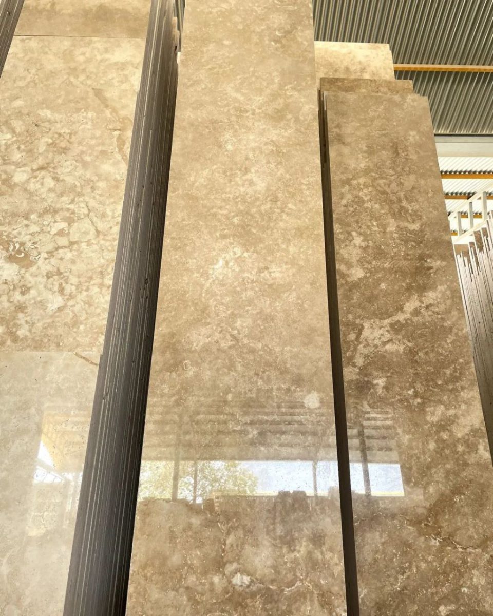 سنگ تراورتن عسلی حاجی آباد — تصویر ۶