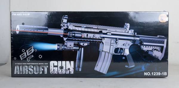 تفنگ اسباب بازی بزرگ تیر ساچمه ای لیزر دار AirSoft GUN کد BB-1239 — تصویر ۳