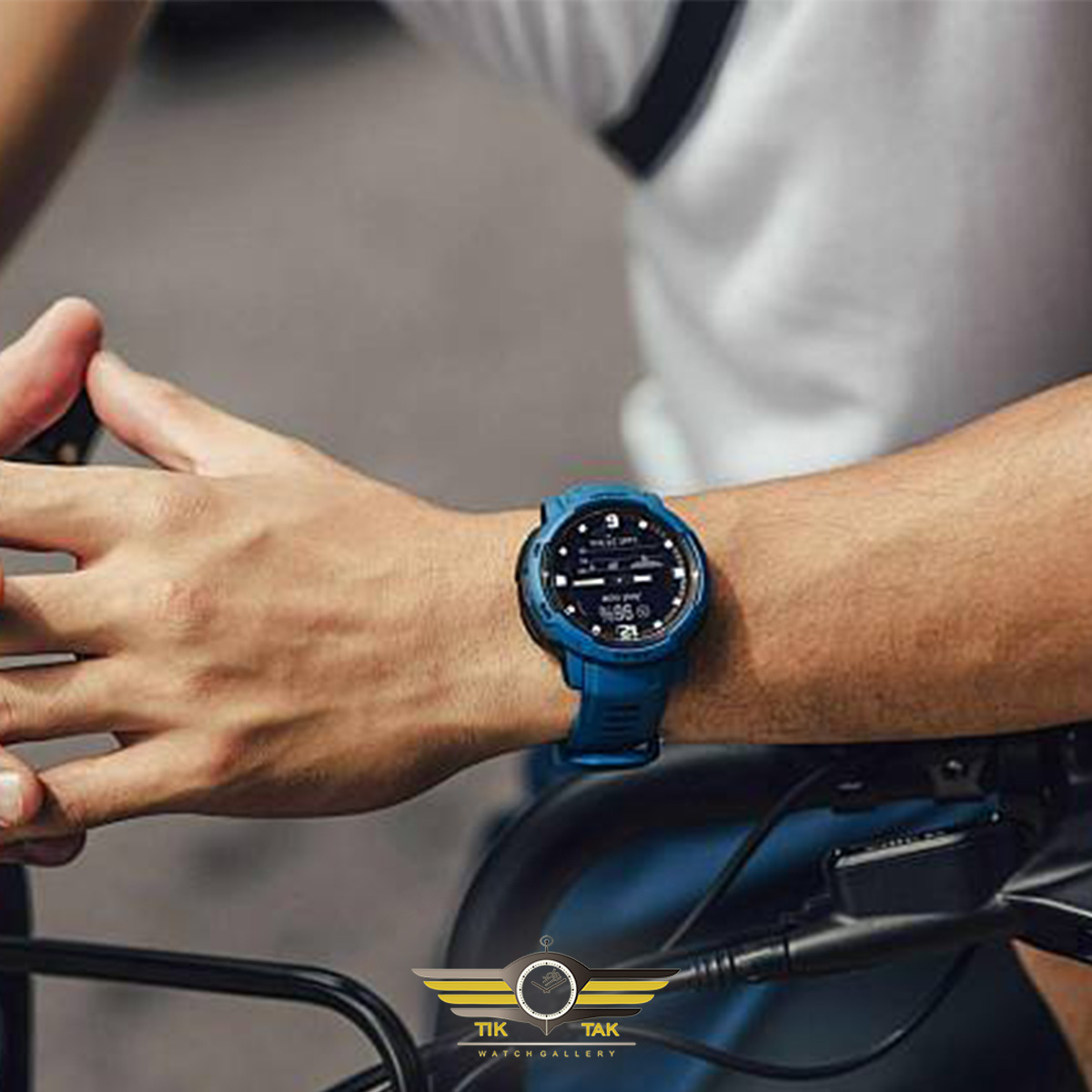 ساعت گارمین مدل Instinct Crossover Solar Tidal Blue - قیمت و خرید تیک تاک — تصویر ۵
