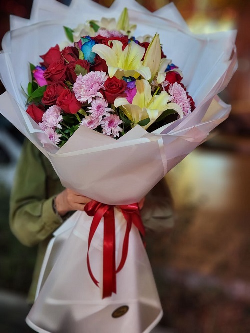 دسته گل لیلیوم رز ترکیبی_کد 0030 — تصویر ۲