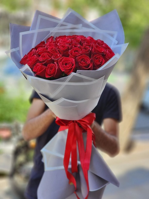 دسته گل رز 40 عددی تزئین کاغذ ضد آب کد 0021 — تصویر ۲