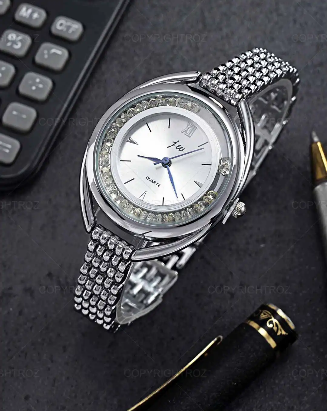 ساعت مچی زنانه دستبندی IW TIME طرح دیور مدل 1534 — تصویر ۵