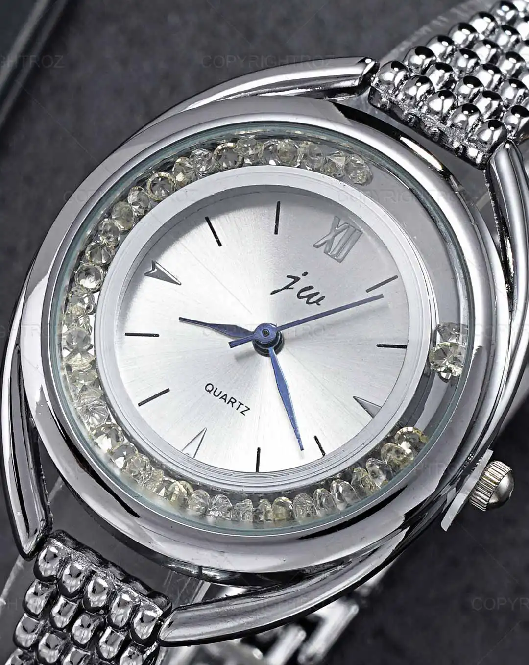ساعت مچی زنانه دستبندی IW TIME طرح دیور مدل 1534 — تصویر ۶