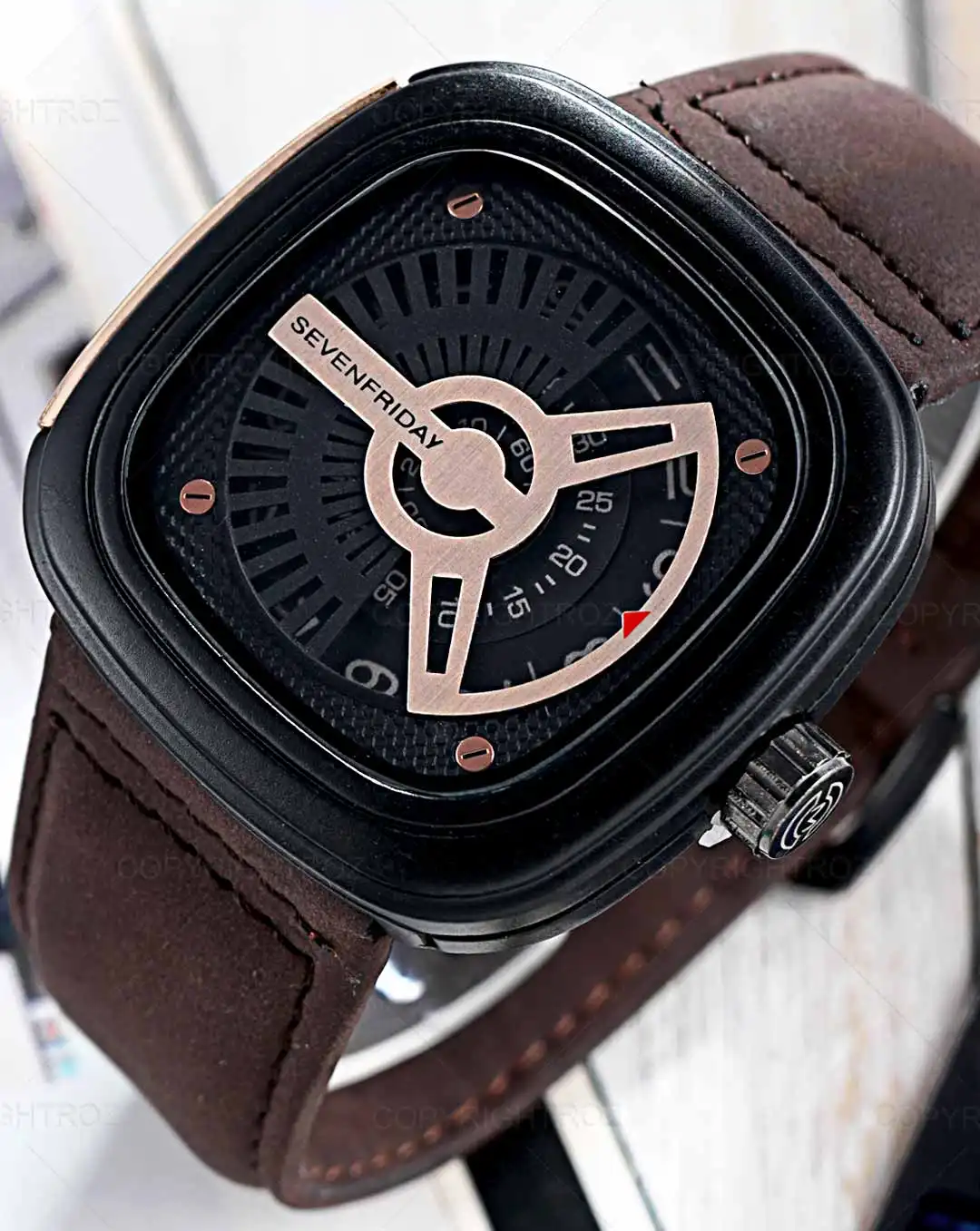 ساعت مچی سون فرایدی SEVENFRIDAY مدل 1377 — تصویر ۳