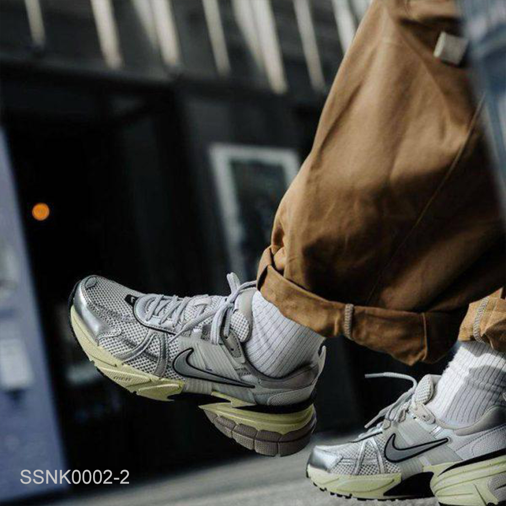 کفش نایک وی تو کی ران – Nike V2K Run — تصویر ۸