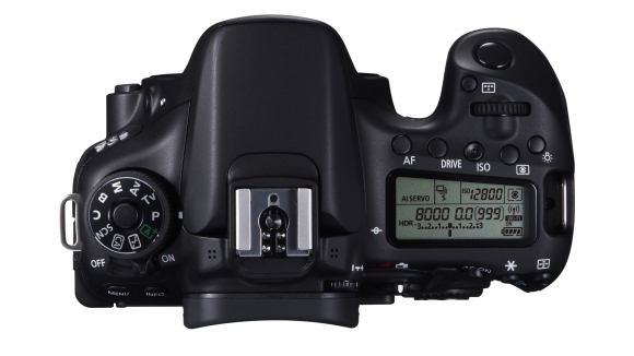 دوربین دیجیتال عکاسی کانن مدل EOS 70D با لنز STM 18-135 – دست دوم — تصویر ۳
