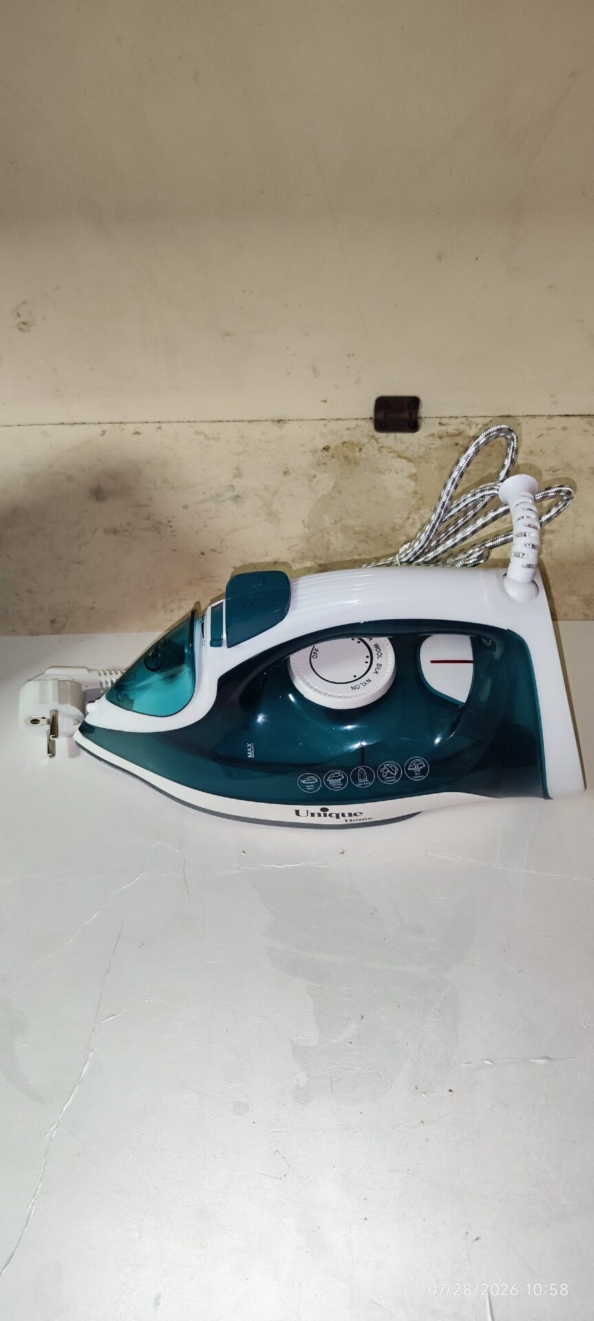 اتو بخار 3500 وات یونیک Unique کد 5541 — تصویر ۴