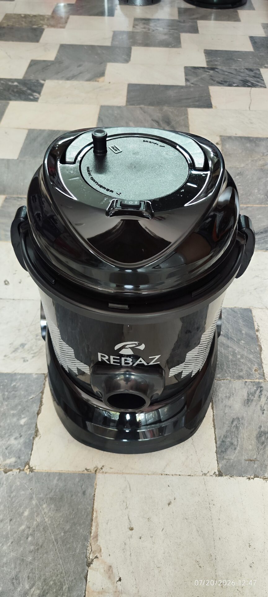 جاروبرقی سطلی ۴۰۰۰ REBAZ مدل VC4000 — تصویر ۴