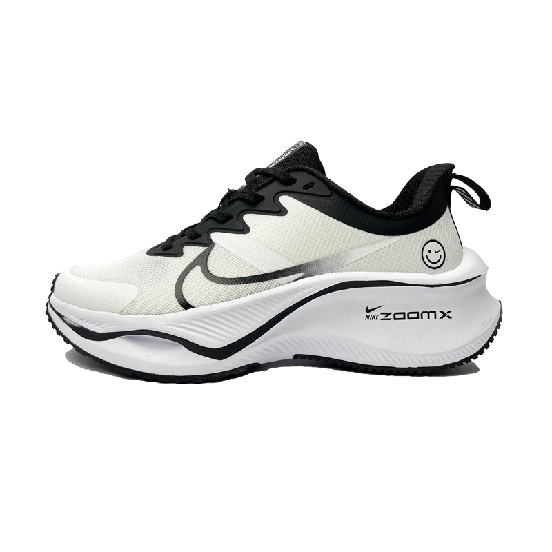 کفش ورزشی رانینگ نایک زوم ایکس اسمایل مدل ZOOMX-CK4318 سفید مشکی — تصویر ۴