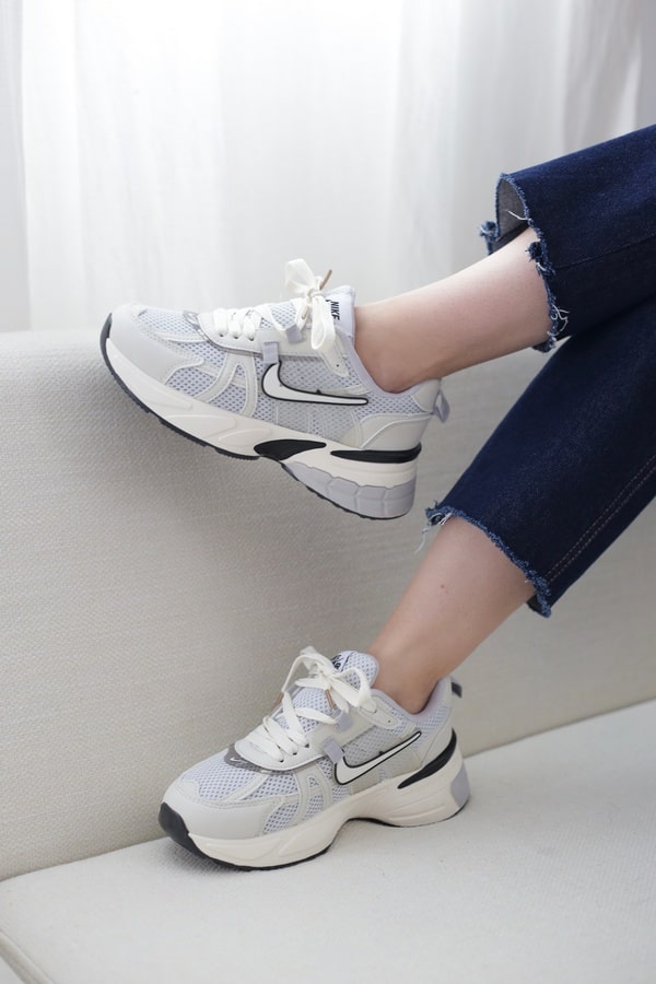 کتونی اسپرت زنانه نایکی وی تو کی Nike V2K وارداتی | کد SP8107 — تصویر ۴