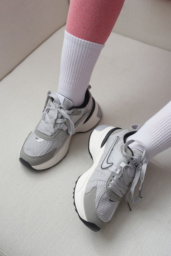 کتونی اسپرت زنانه نایکی وی تو کی Nike V2K وارداتی | کد M12575 — تصویر ۸