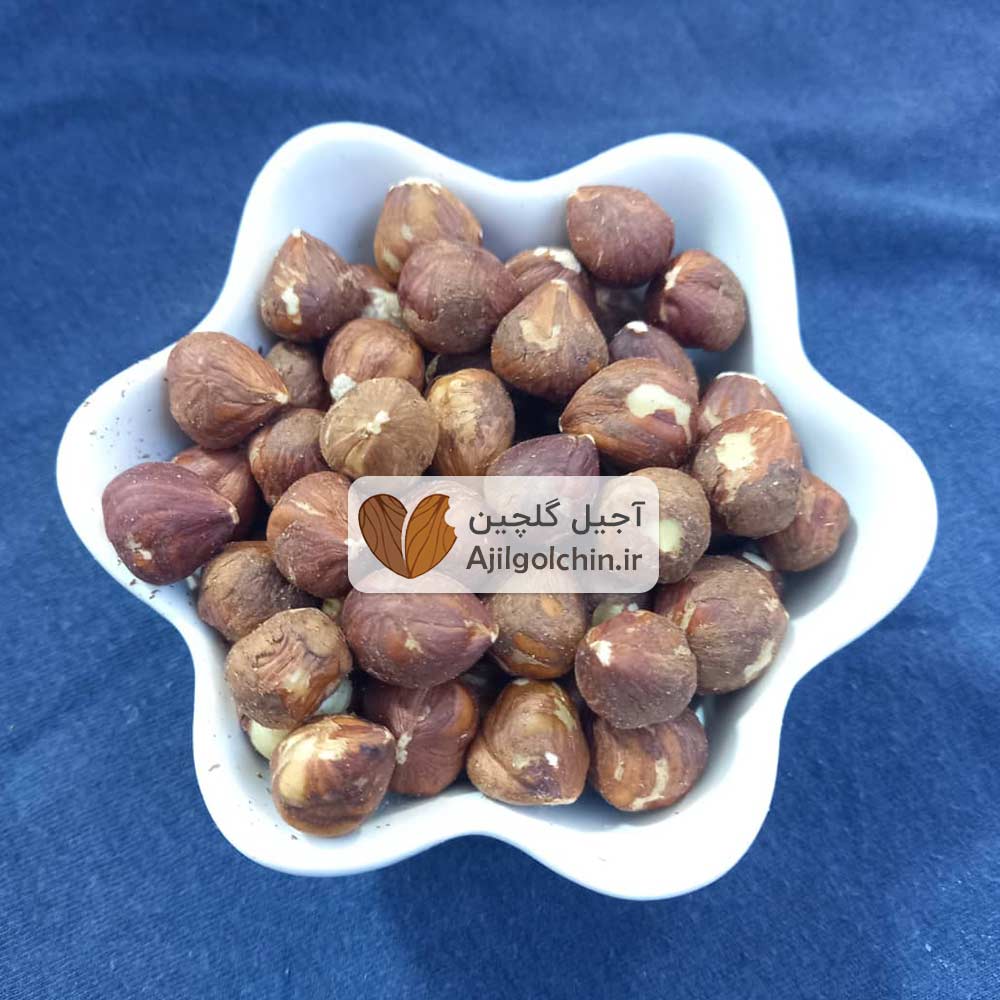 مغز فندق خام