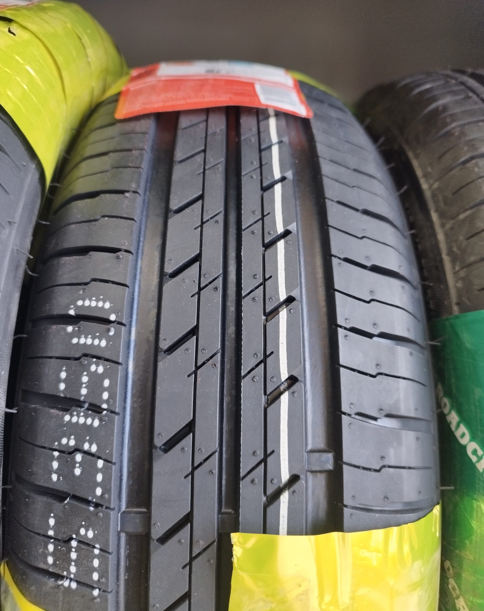 لاستیک 205/60/14 مایل کینگ گل MK667 — تصویر ۳