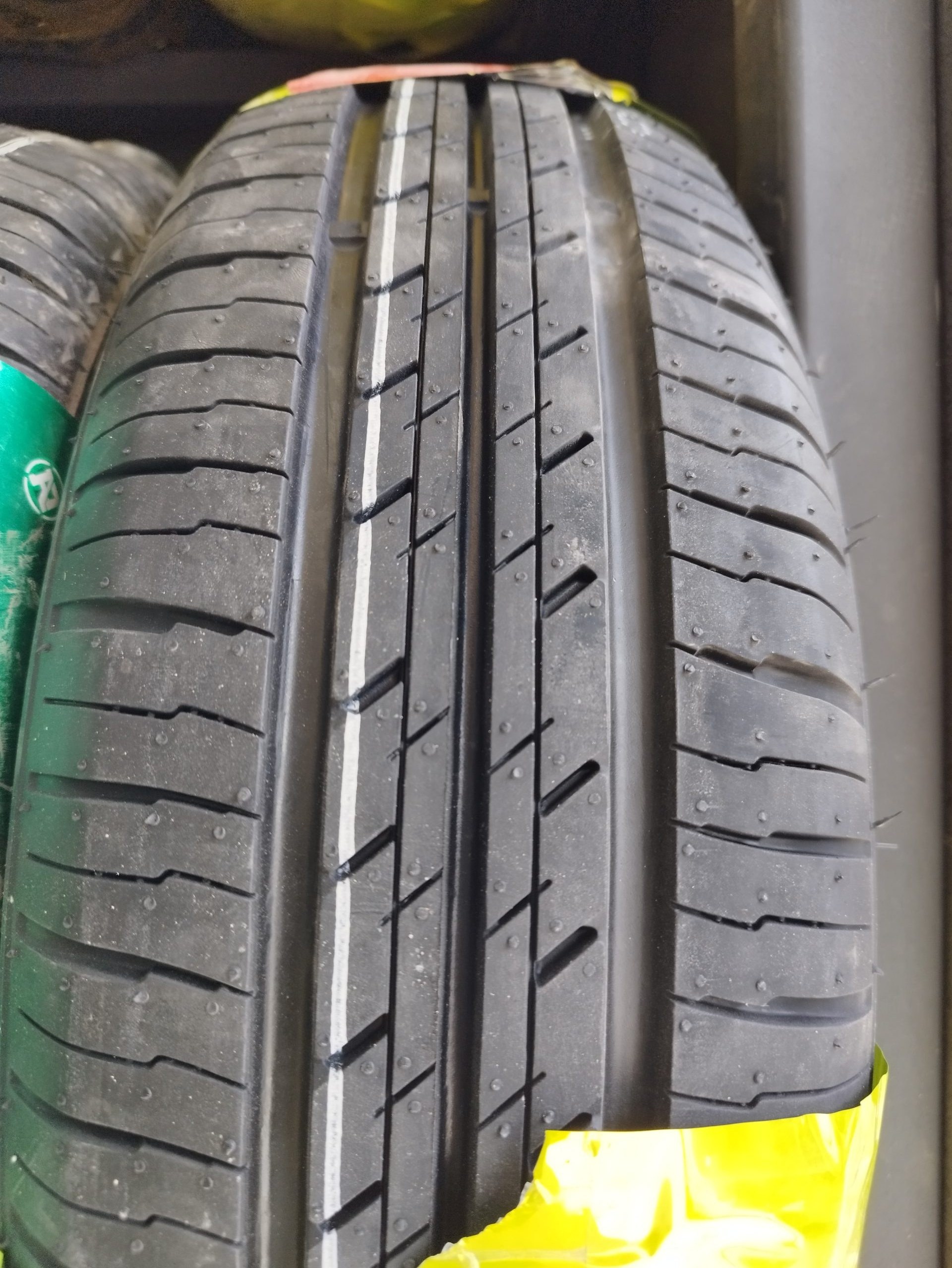 لاستیک 205/60/14 مایل کینگ گل MK667 — تصویر ۴