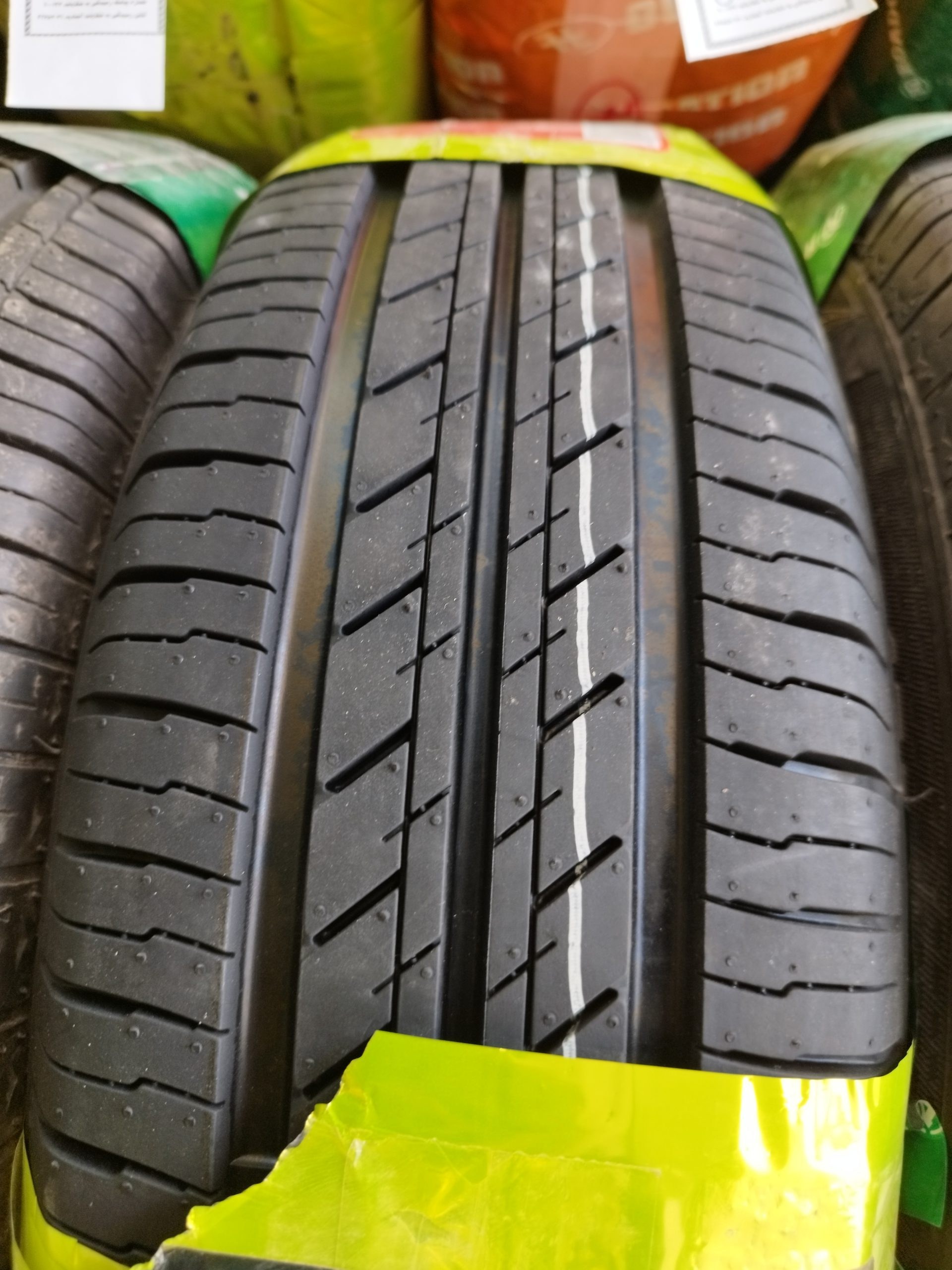 لاستیک 205/60/14 مایل کینگ گل MK667 — تصویر ۲