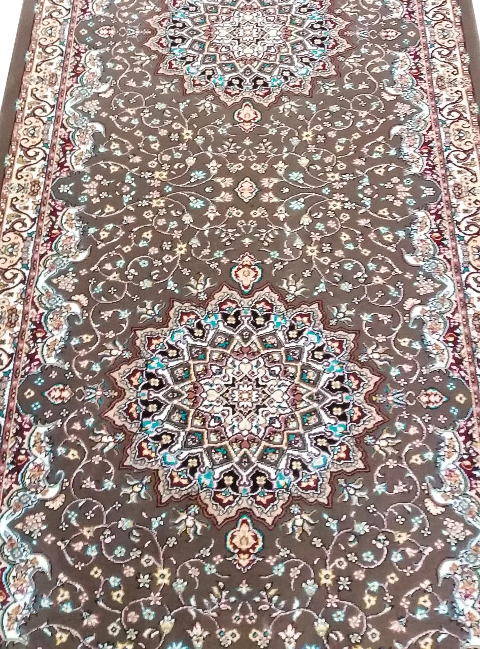 فرش کناره طرح اطلس گردویی 500 شانه کد 745 — تصویر ۳