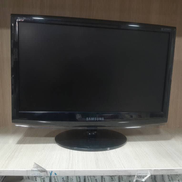 مانیتور استوک 19 اینچ SAMSUNG مدل SN1933PLUS
