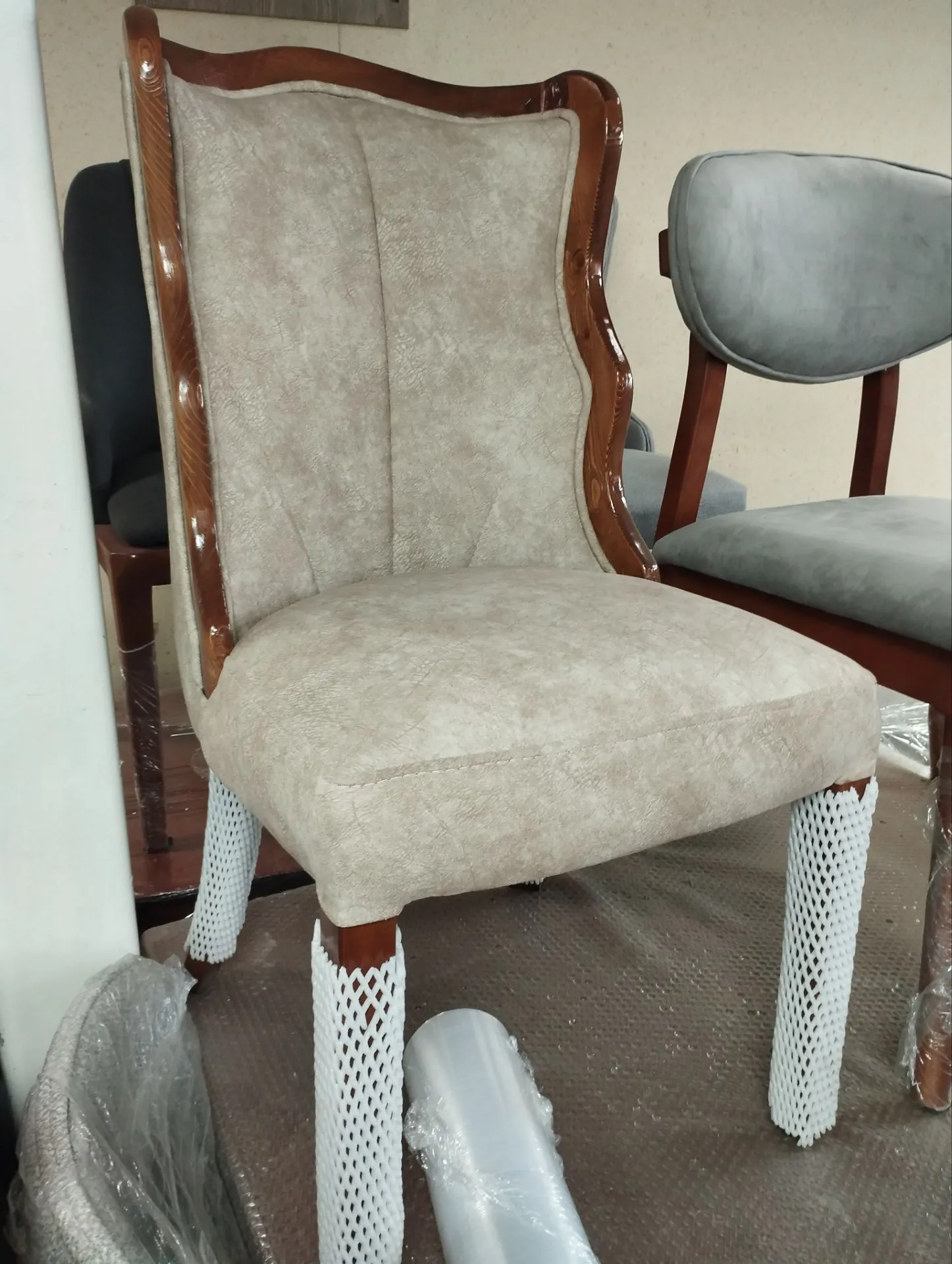 صندلی غذاخوری کد 5546 — تصویر ۳