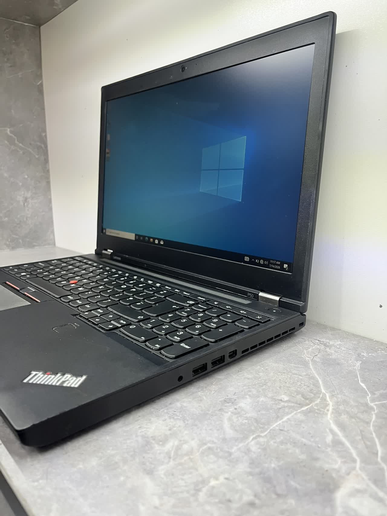 لپ تاپ 15 اینچی لنوو مدل 2/Lenovo Thinkpad P50 – Corei7 6820HQ/16GB/512 — تصویر ۴