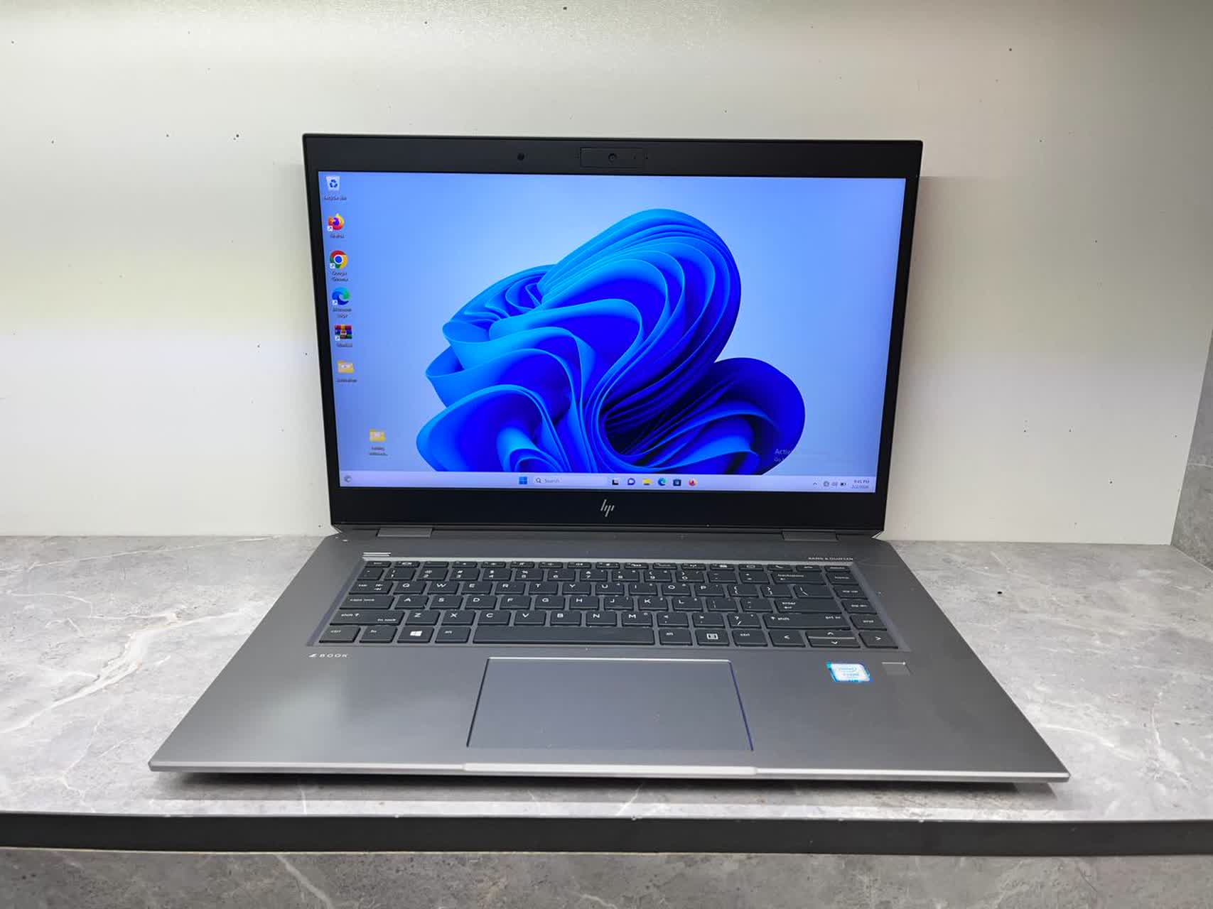 لپ تاپ 15.6 اینچی اچ پی مدل 4/Zbook 15 G5 STUDIO – XEON 2176M(i9-9H) /8GB/512 SSD