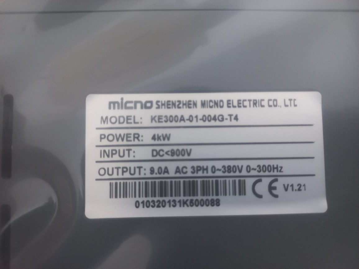 اینورتر پمپ خورشیدی سه فاز 4 کیلو وات برند MICNO مدل KE 300A-01-004G-T4 — تصویر ۳