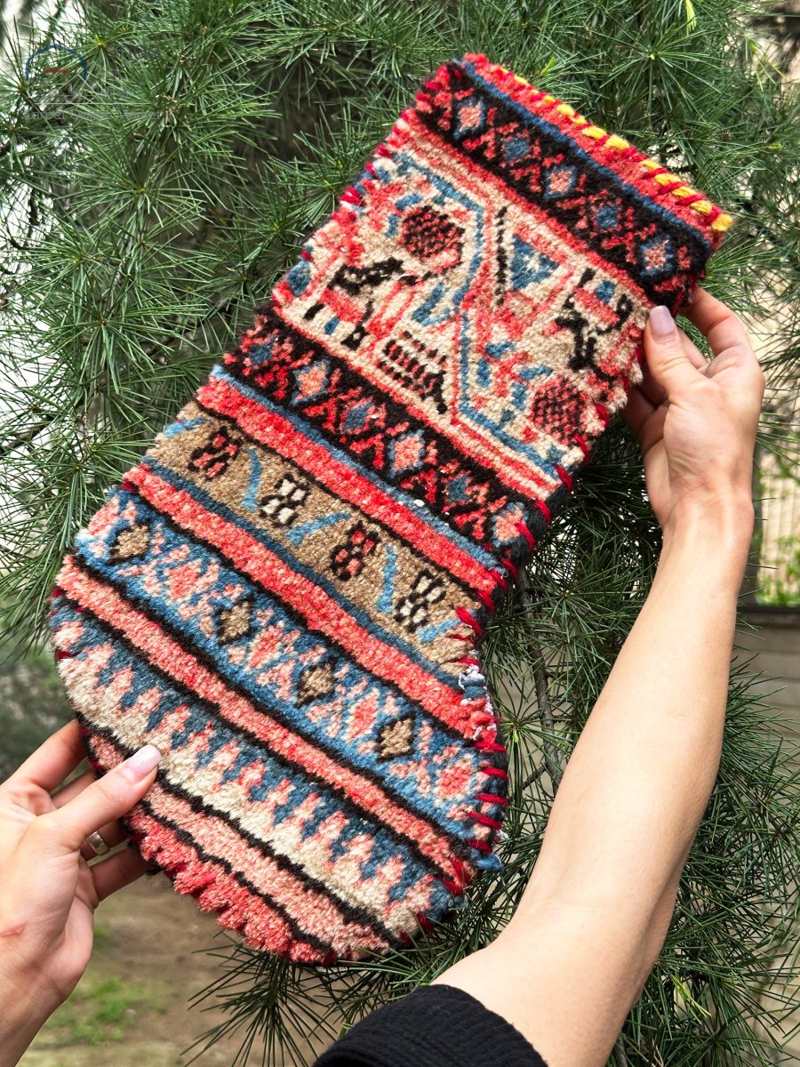 جوراب فرشی کریسمسی دستبافت ساروق اراک کد A26211 — تصویر ۲