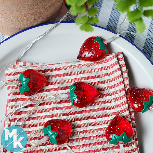 ریسه تزئینی برند Lights4fun مدل Strawberry — تصویر ۳