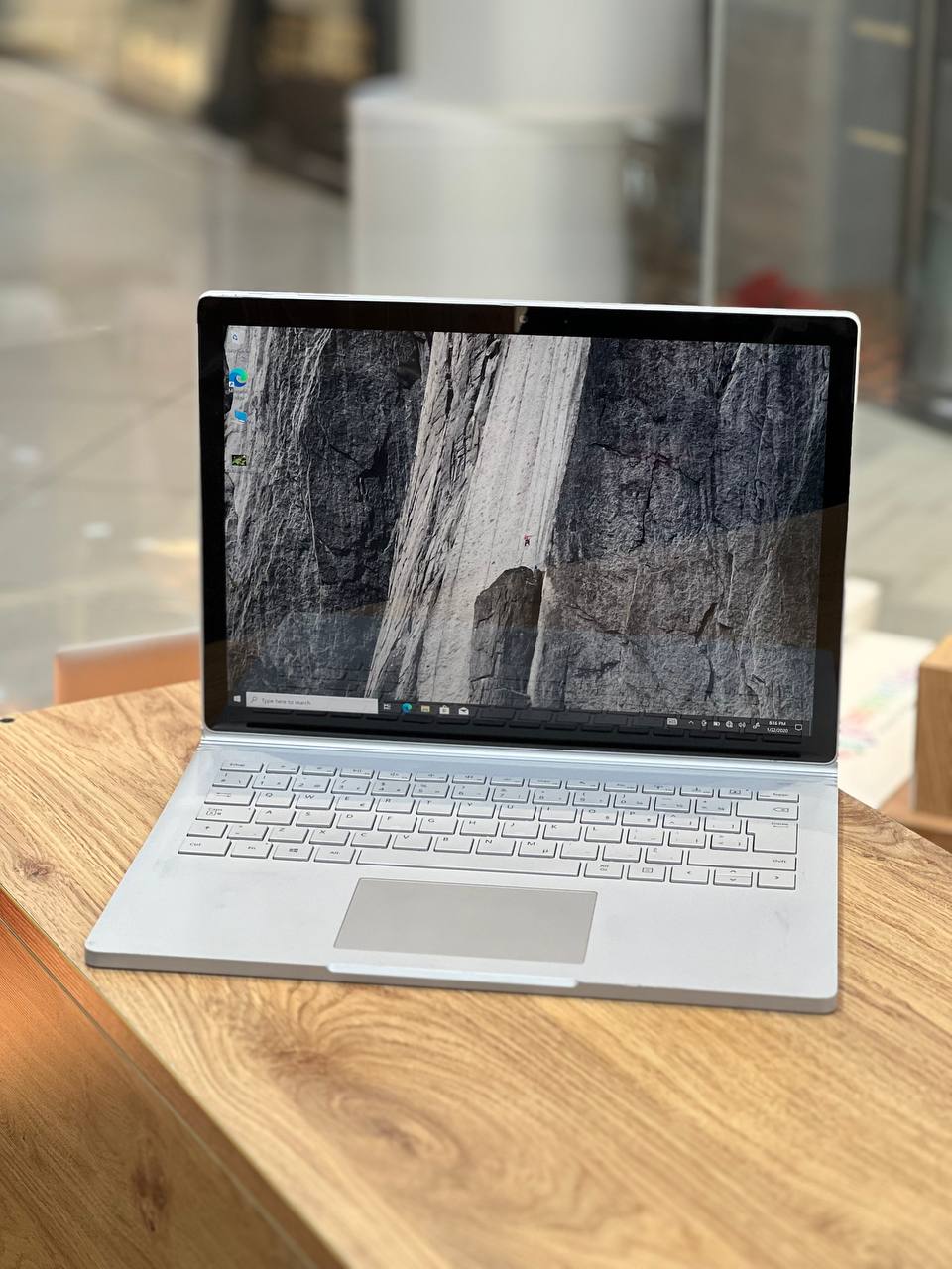 لپ تاپ Surface Book 2 i7 8650U | 16GB | SSD 512GB | GTX1050 2GB | 13.5 inch Touch