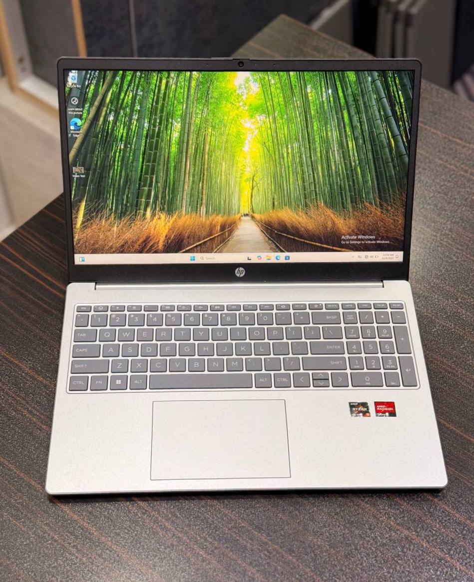 لپ تاپ HP Laptop 15 R5 7520U | 8GB | 512GB SSD | AMD | 15.6 inch FHD