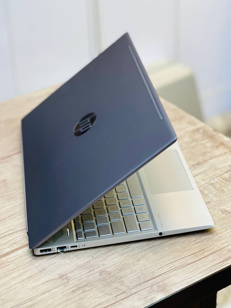 لپ تاپ HP Pavilion 15 i5(8265U) 8GB-256SSD-Intel UHD Touch — تصویر ۶