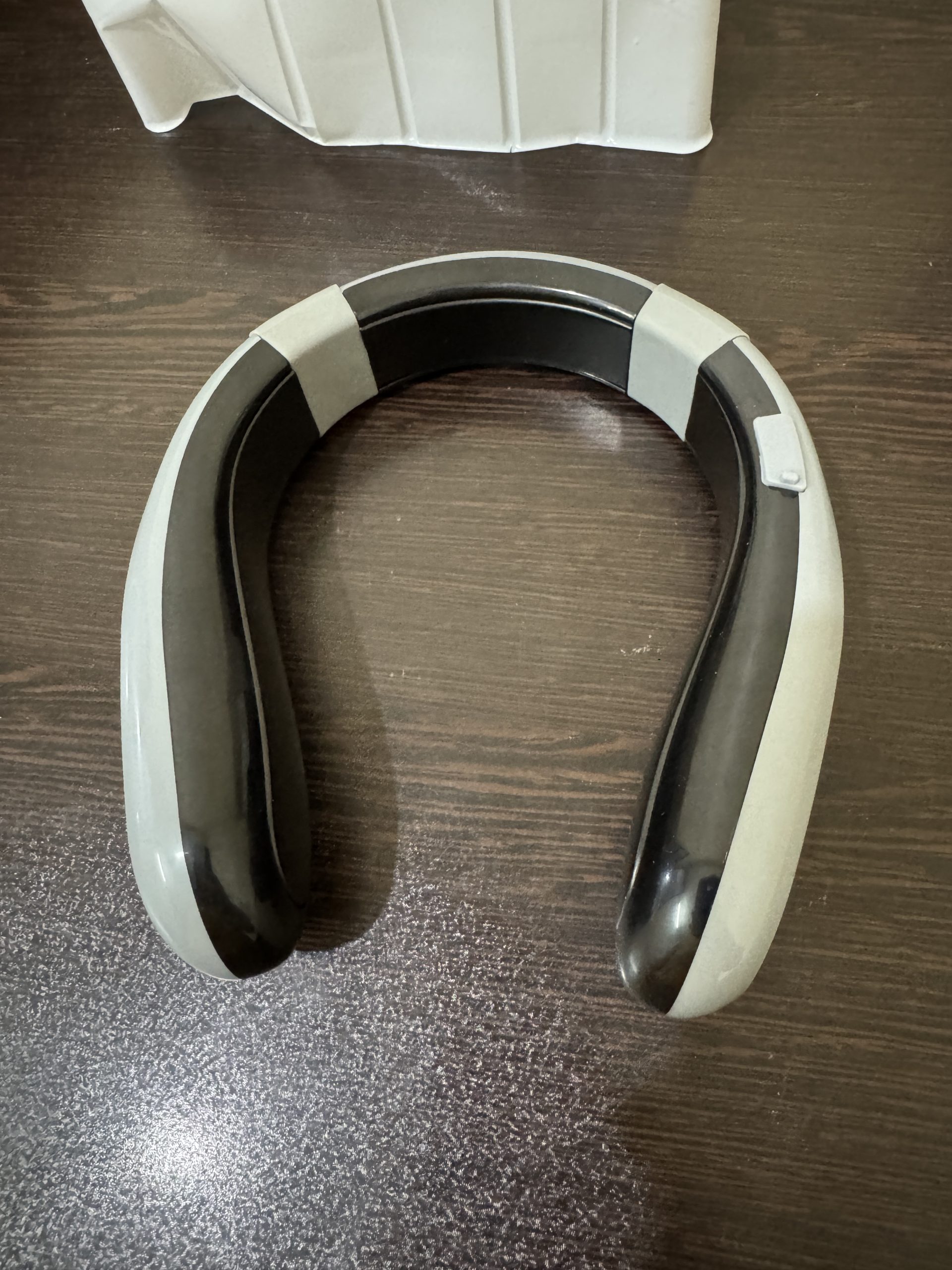 بخاری گردن آویز Wearable Personal Heater — تصویر ۳