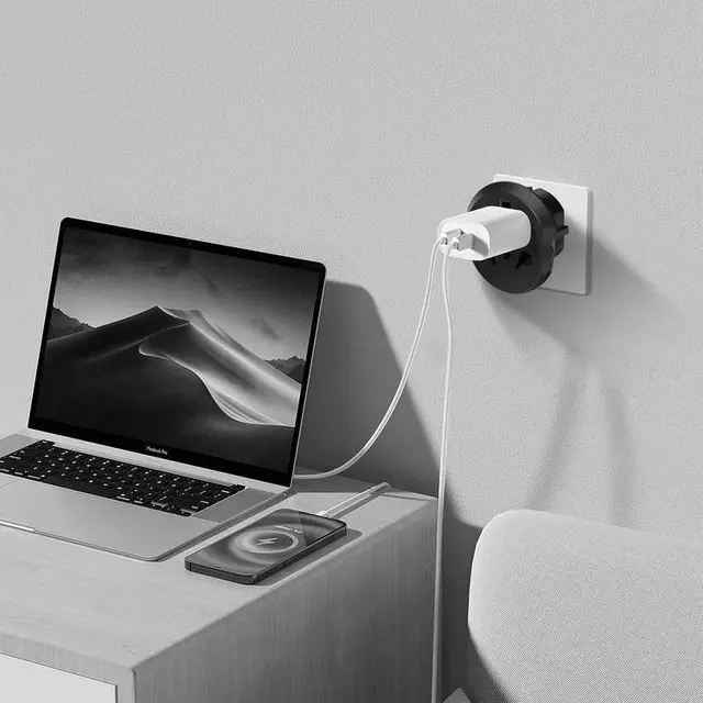 تبدیل برق گرین لاین مدل Green lion GNUVUKPLG2 universal 3 PIN plug2 — تصویر ۳