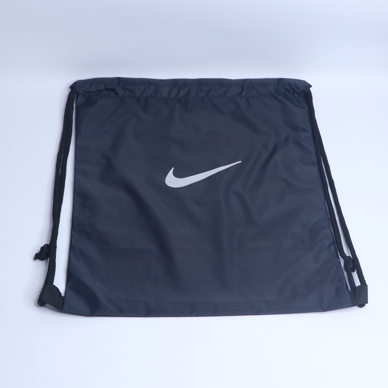 شوزبگ و کوله ورزشی Nike — تصویر ۷