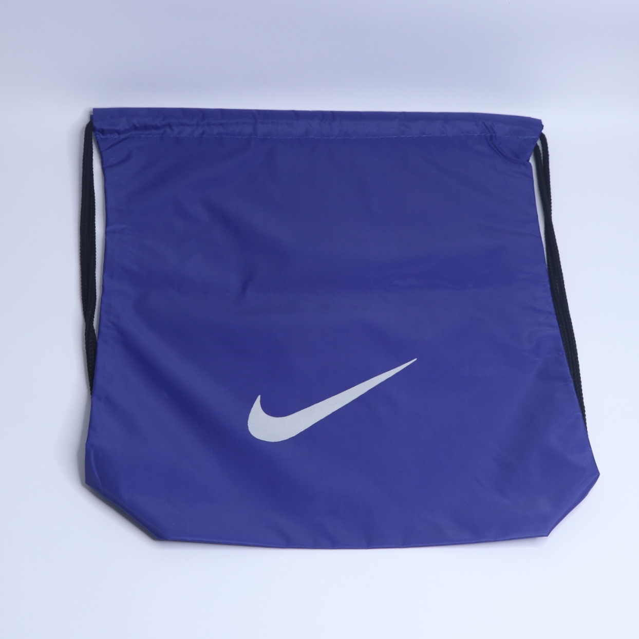 شوزبگ و کوله ورزشی Nike — تصویر ۴