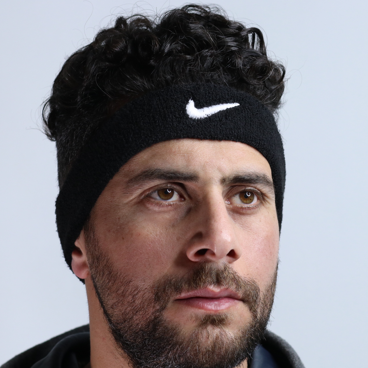 هدبند ورزشی حوله ای Nike — تصویر ۳