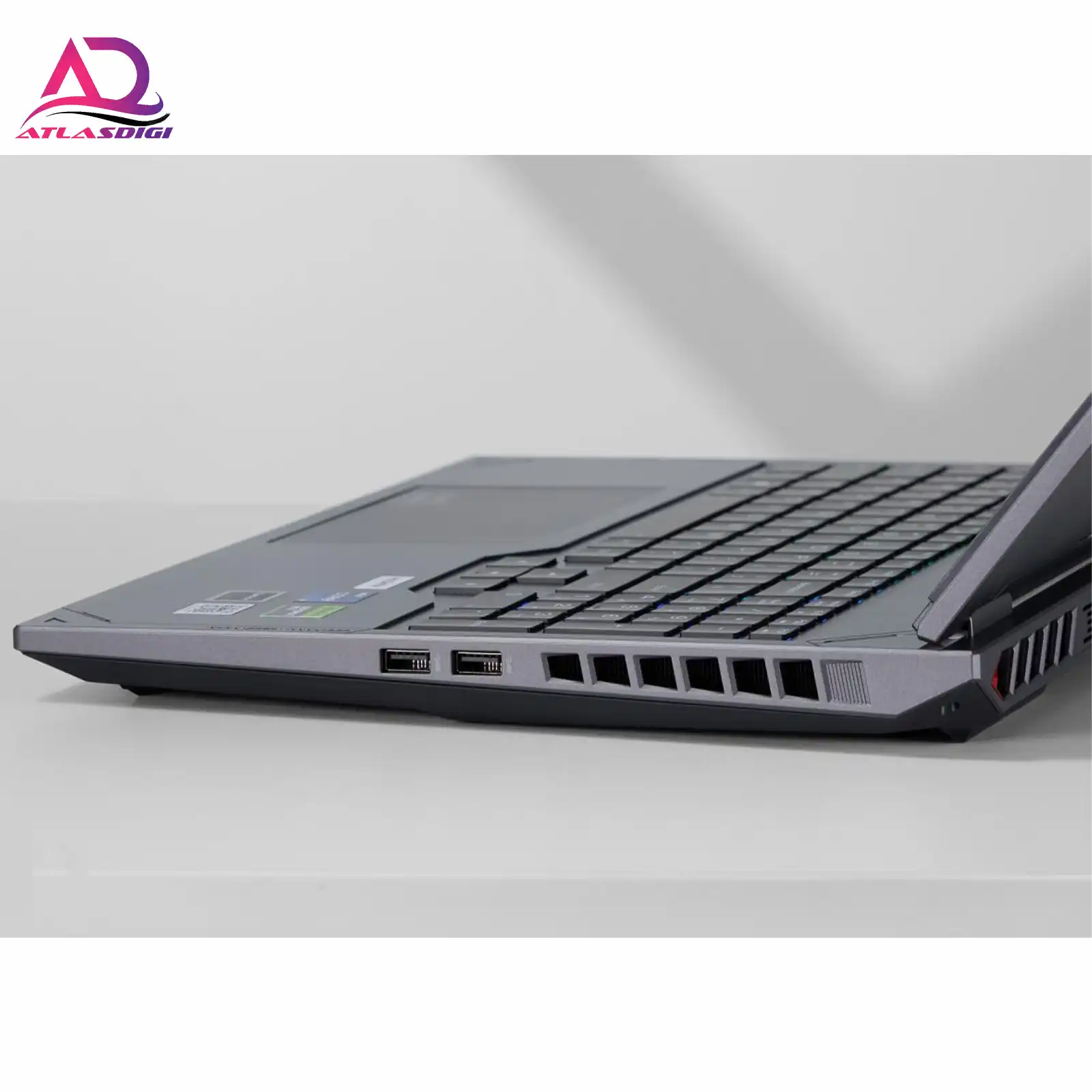 لپ تاپ گیمینگ تاندروبات مدل ThundeRobot Thor Blade 16 2024 i9-14900HX RTX4070 32GB 1TB 240Hz 2.5K — تصویر ۶