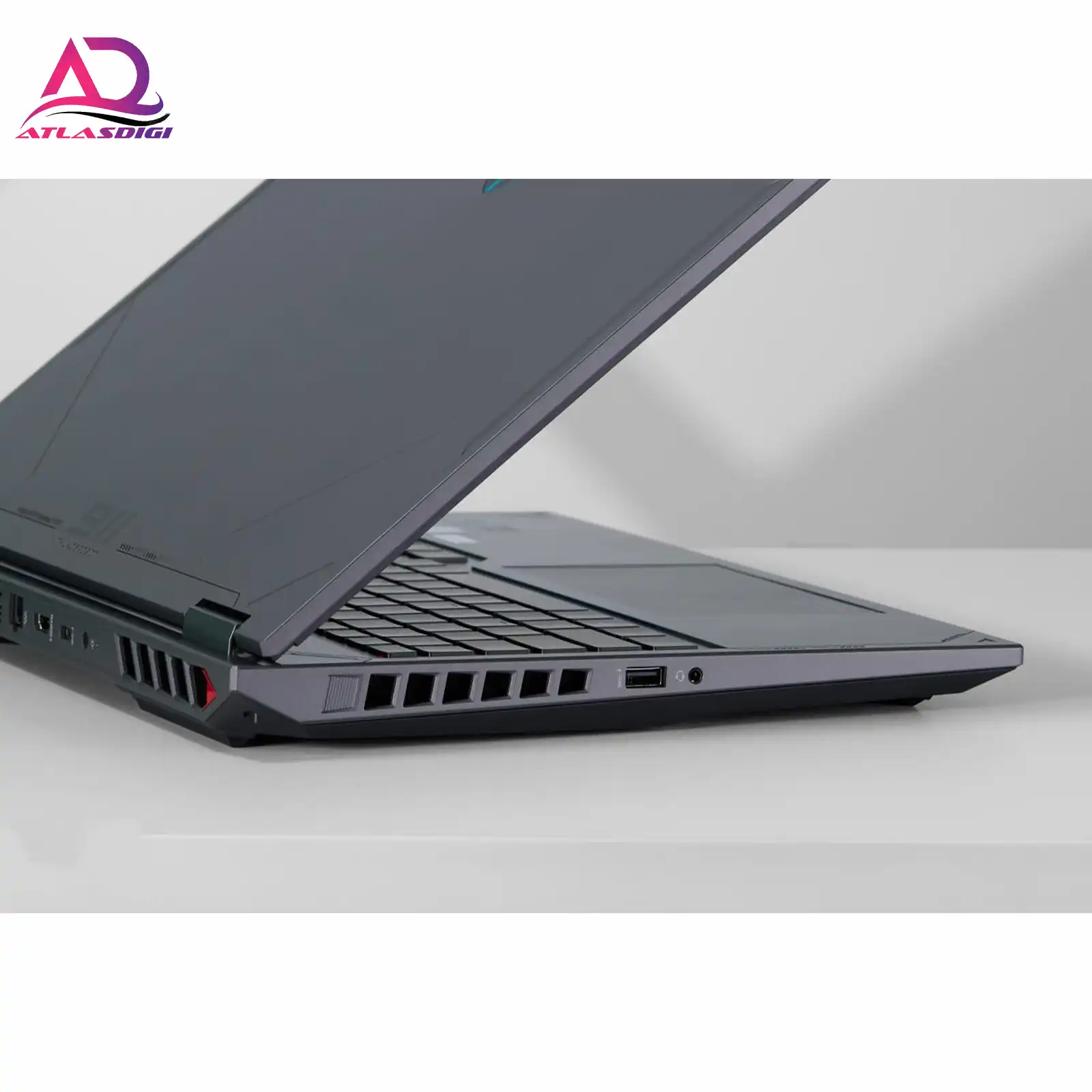 لپ تاپ گیمینگ تاندروبات مدل ThundeRobot Thor Blade 16 2024 i9-14900HX RTX4060 32GB 1TB 240Hz 2.5K — تصویر ۴