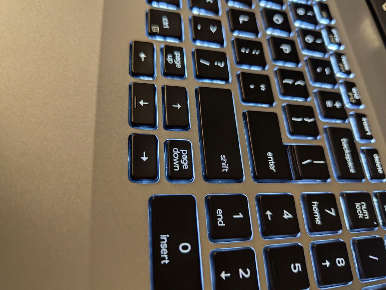 لپتاپ استوک دل مدل Dell Precision 3550 — تصویر ۷