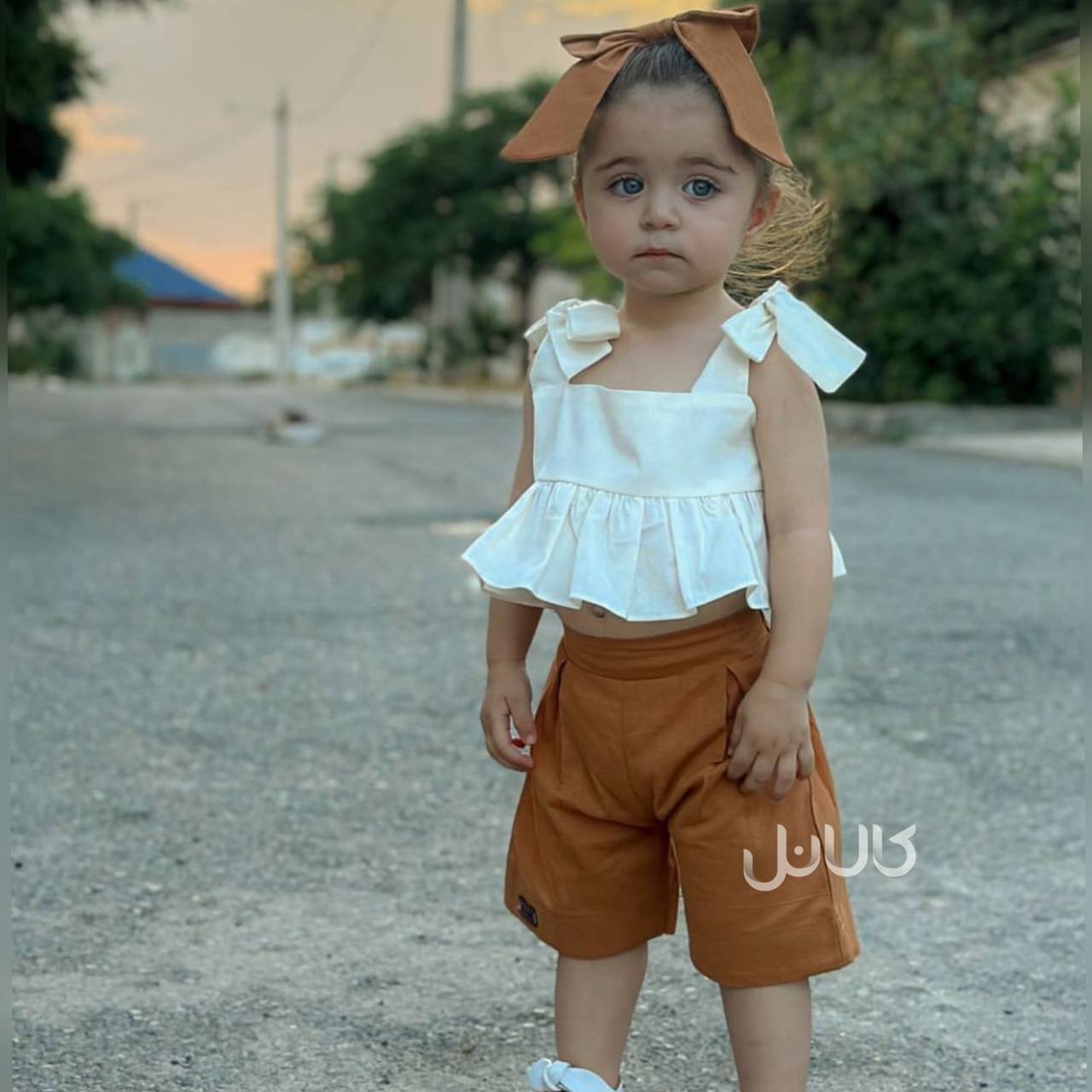 ست کراپ و شلوارک بچگانه طرح آوین — تصویر ۲